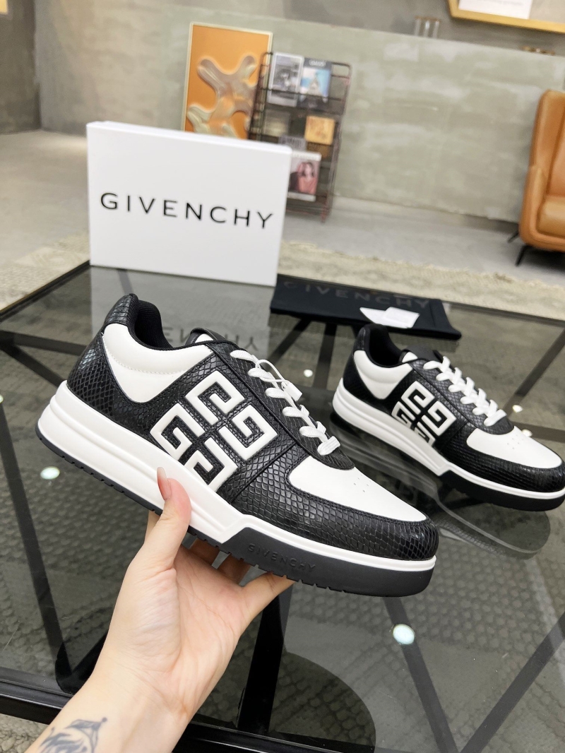 Givenchy Sneakers